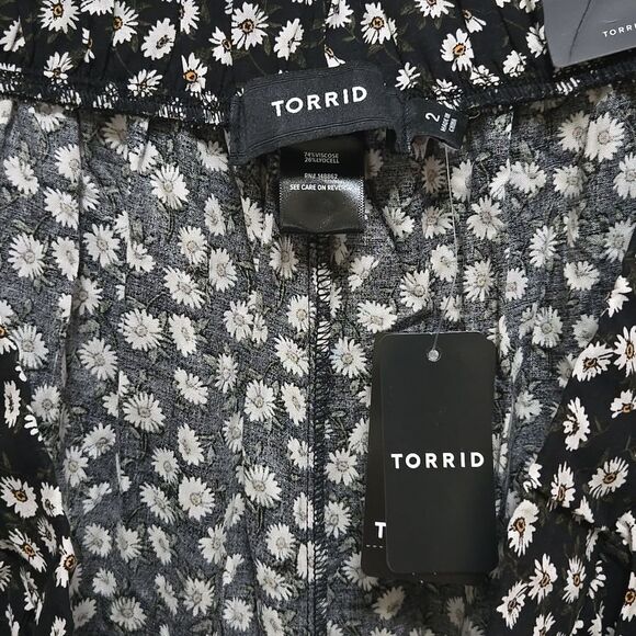 Torrid Pull On Challis Wide Leg High-rise Pant Daisy Ditsy Dark Floral 2X Flowy - Picture 11 of 15